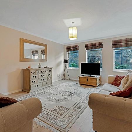 Elegant & Unique Getaway - Spacious 3 Bedroom, 2 Bathroom City Centre Apartment - Free Allocated Parking. Edimburgo Exterior foto
